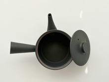 Load image into Gallery viewer, kyu-su Teapot