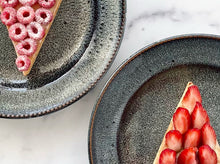 Load image into Gallery viewer, Koishiwara Ceramic Rimmed Plate