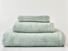 Load image into Gallery viewer, Cabin Towel - Jade Green x Mist Gray