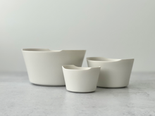 Load image into Gallery viewer, unjour - Bowl in Yuki (White)