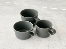 Load image into Gallery viewer, unjour - Cup in Rainy Gray (Dark Gray)