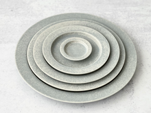 Load image into Gallery viewer, unjour - Plates in Nami (Light Gray)