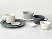 Load image into Gallery viewer, unjour - Plates in Suna (Beige)