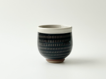 Load image into Gallery viewer, Onta Ceramic Teacup - Black