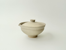 Load image into Gallery viewer, Howan Teapot