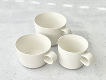 Load image into Gallery viewer, unjour - Cup in Yuki (White)
