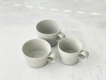Load image into Gallery viewer, unjour - Cup in Nami (Light Gray)

