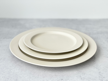 Load image into Gallery viewer, unjour - Plates in Suna (Beige)
